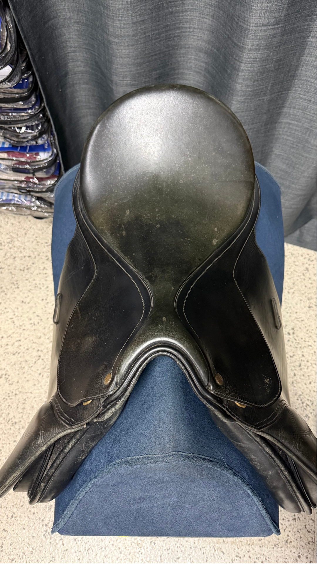 Pre-Loved 2007 Bates Caprilli Dressage Saddle 18"