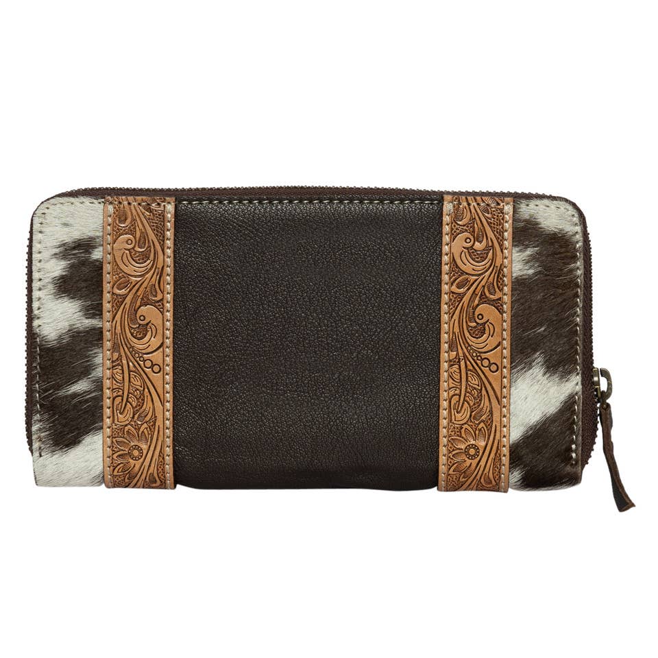 The Design Edge Moore Cowhide & Tooling Leather Boot Stitch Zip Wallet (AW32)