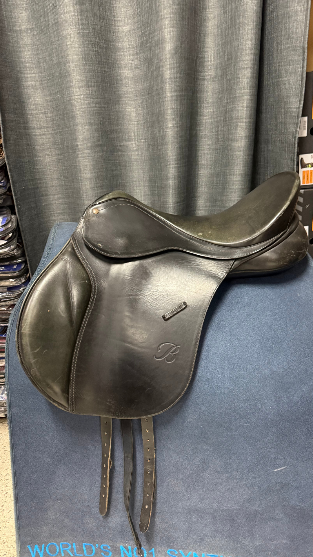 Pre-Loved 2007 Bates Caprilli Dressage Saddle 18"