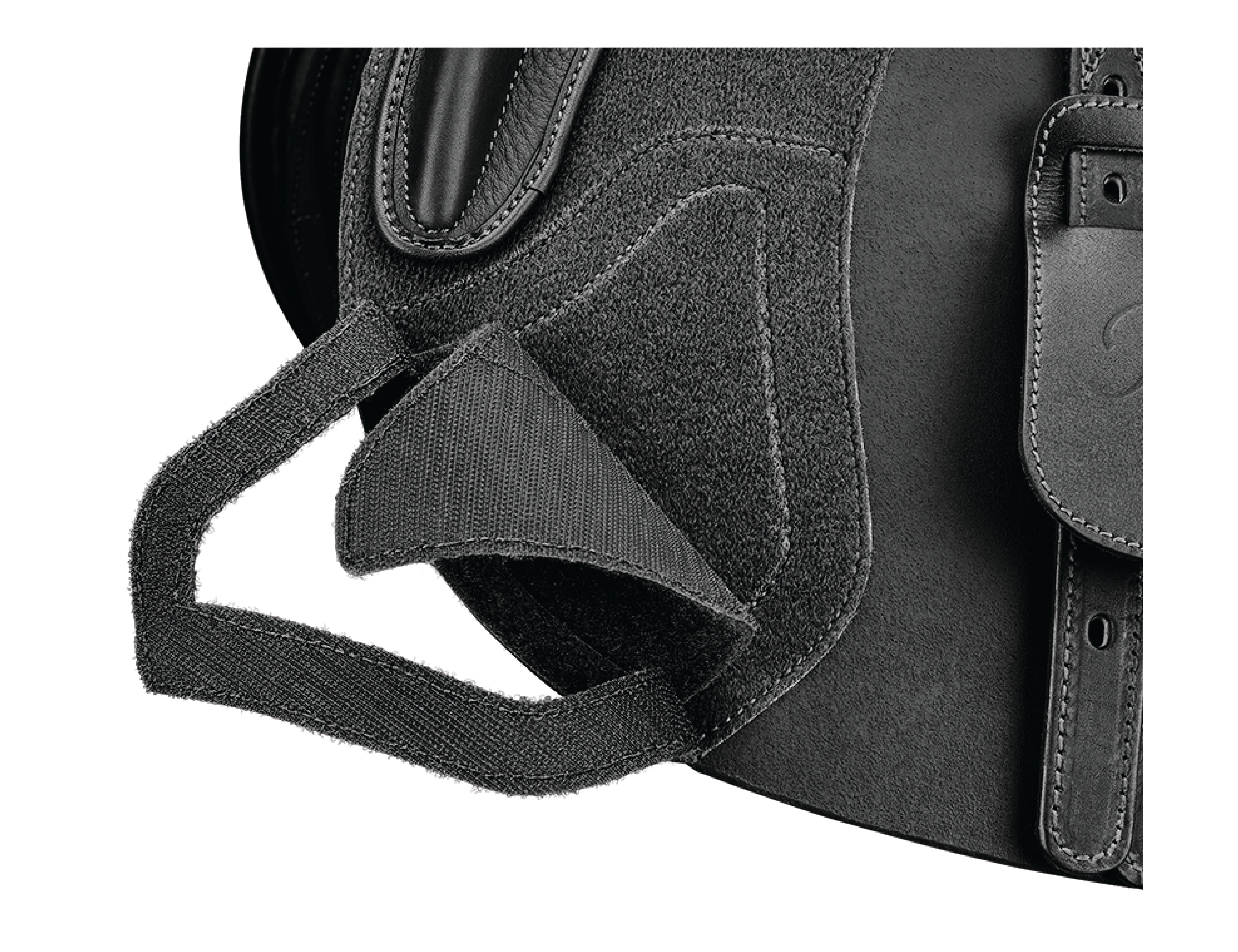 Bates Apex Jump Saddle