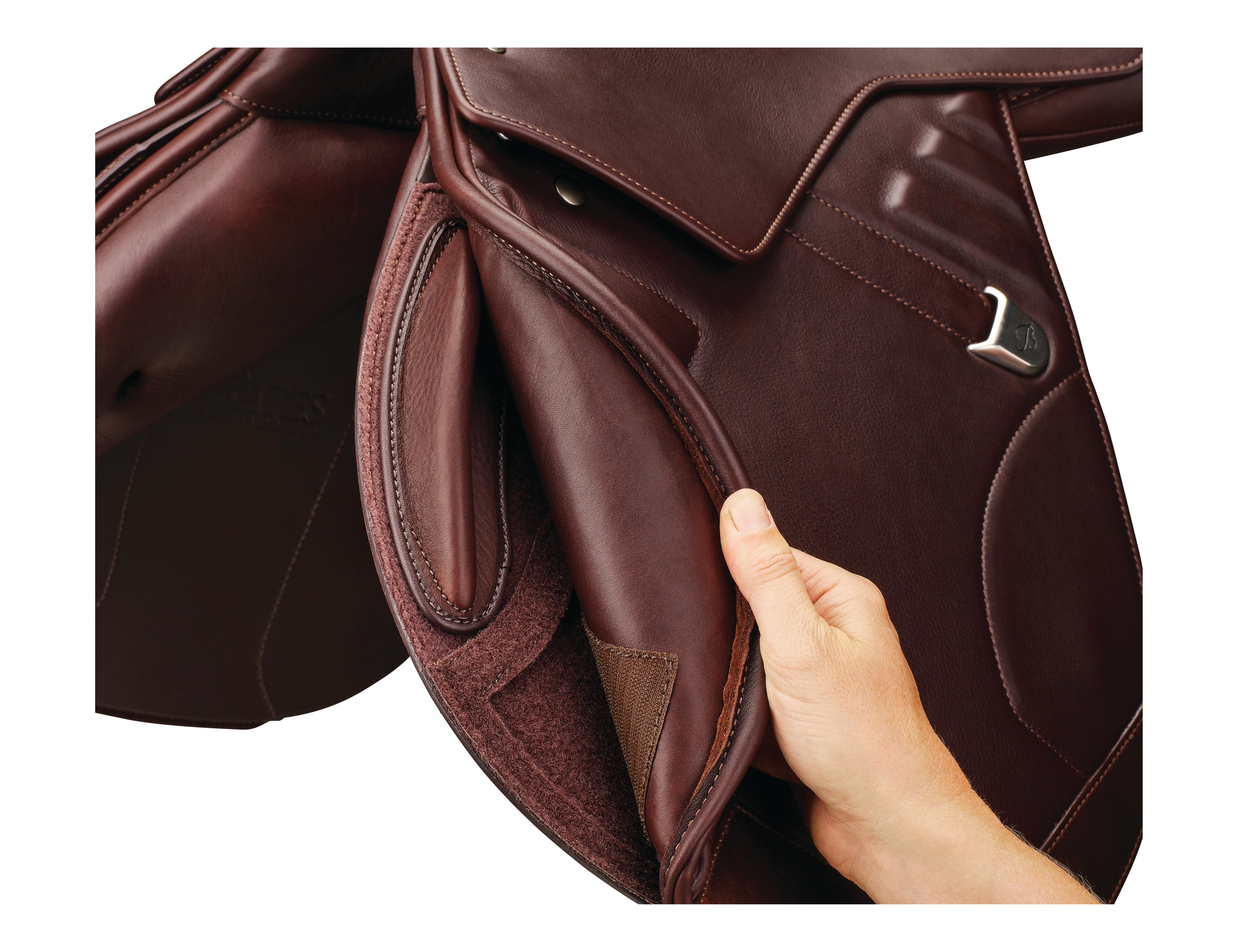Bates Apex Jump Saddle