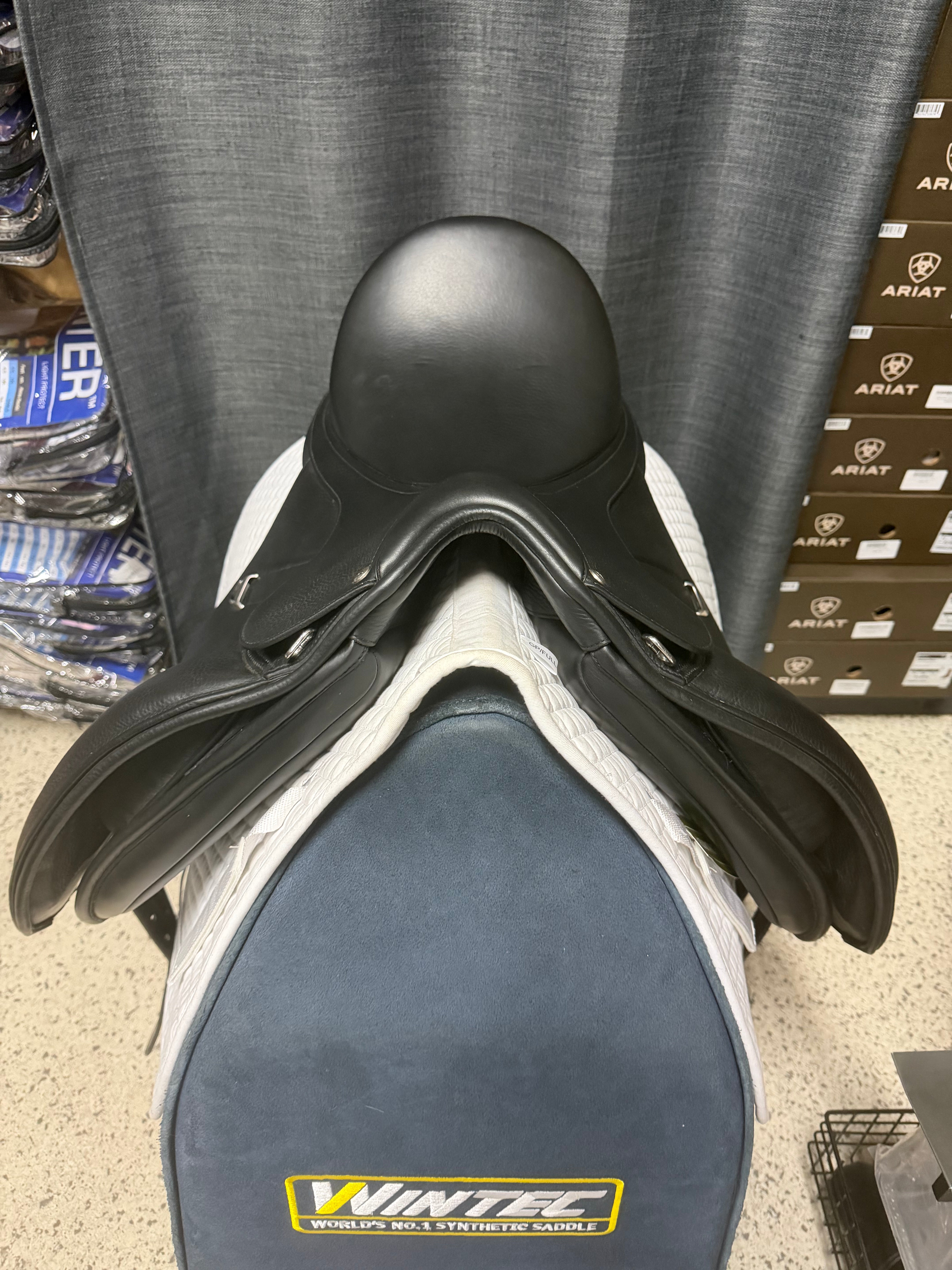 Pre-loved Bates Dressage +