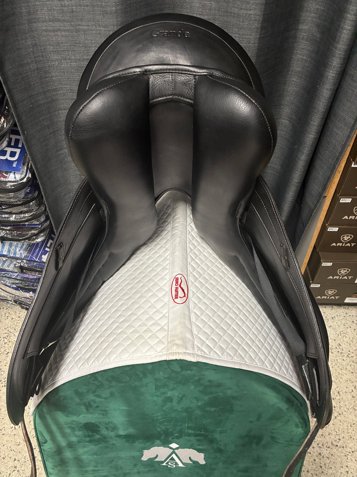Pre-Loved PDS Carl Hester Grande