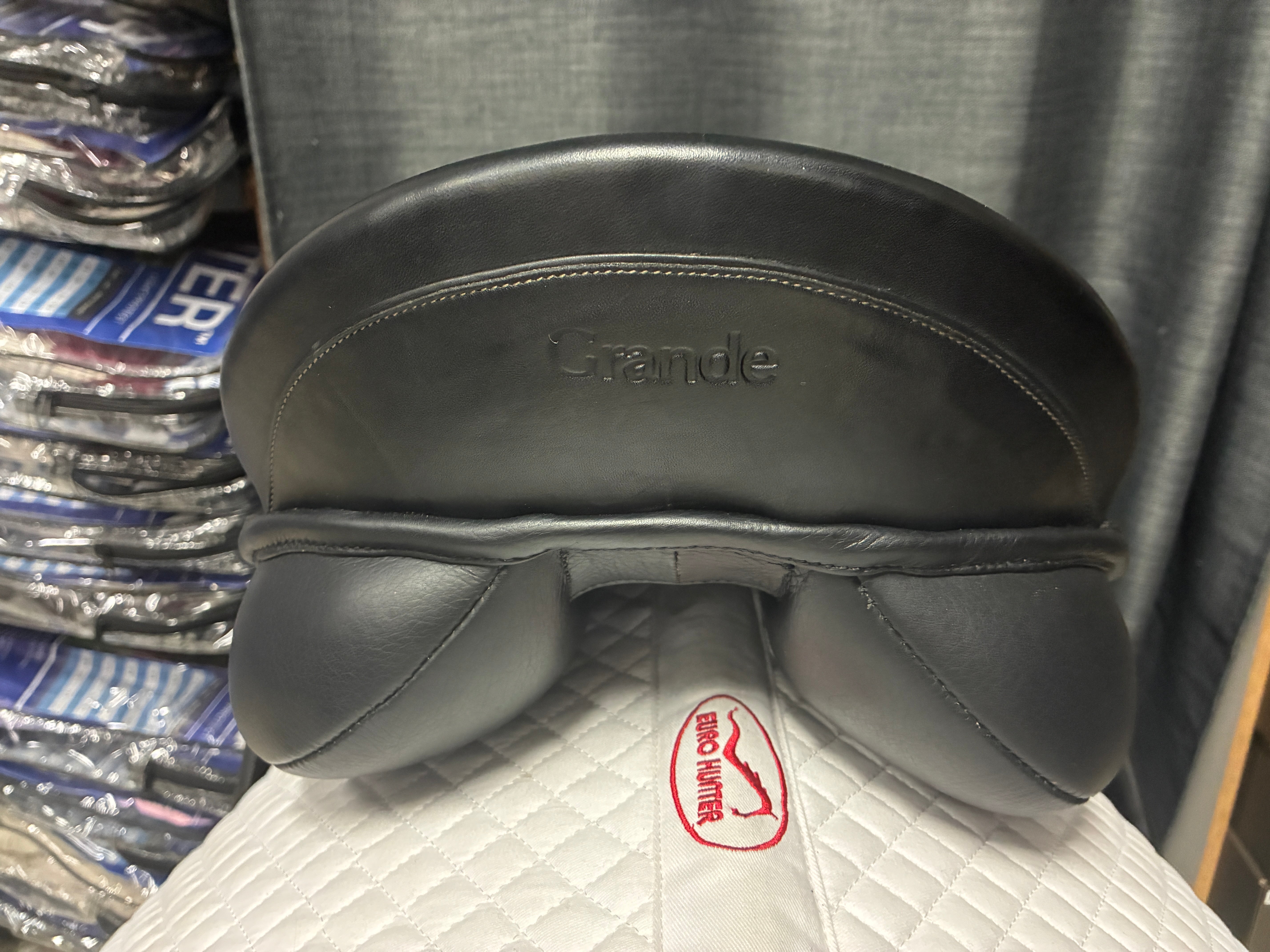 Pre-Loved PDS Carl Hester Grande