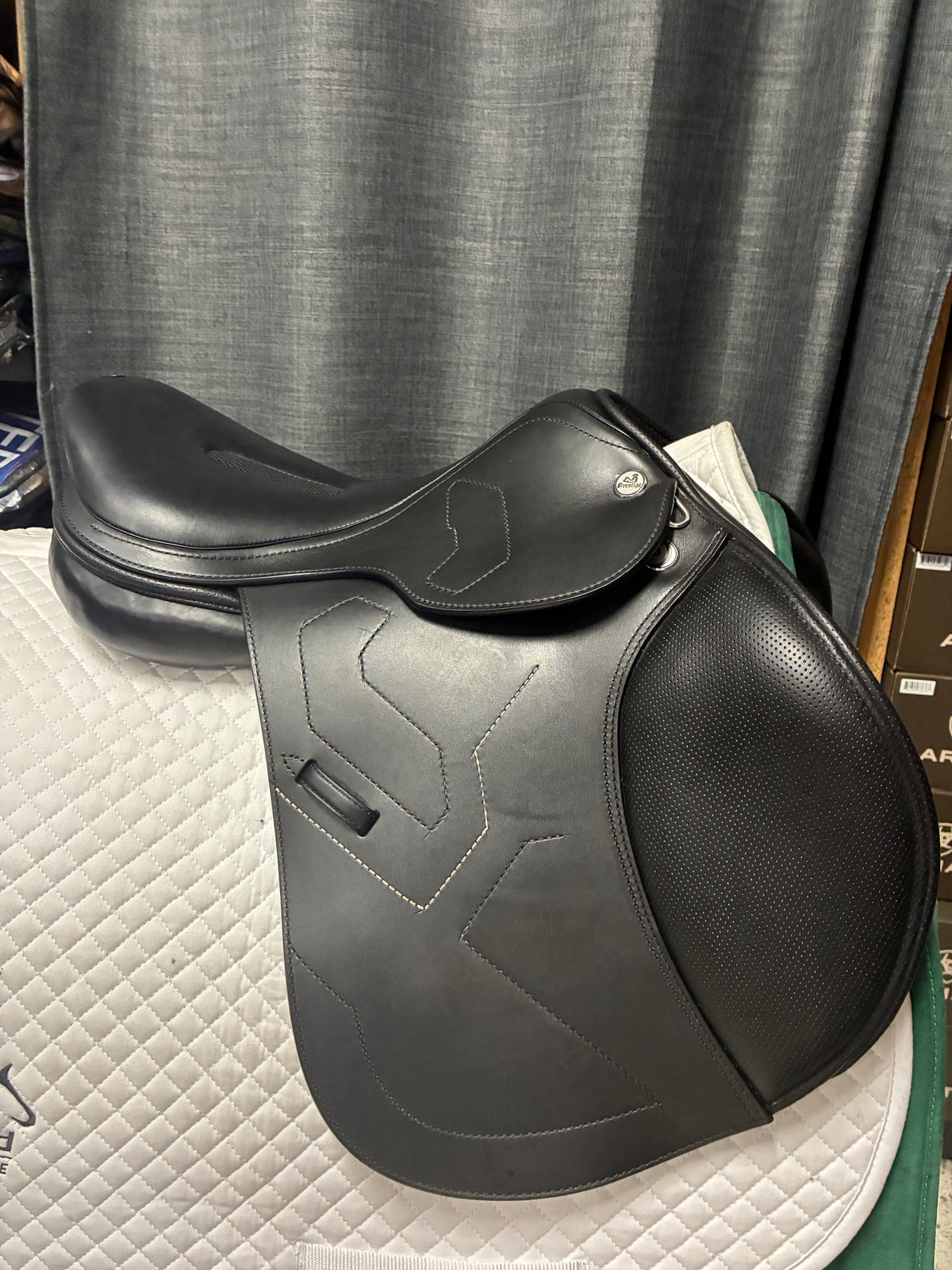 Pre-Loved Prestige X-Breath Jump