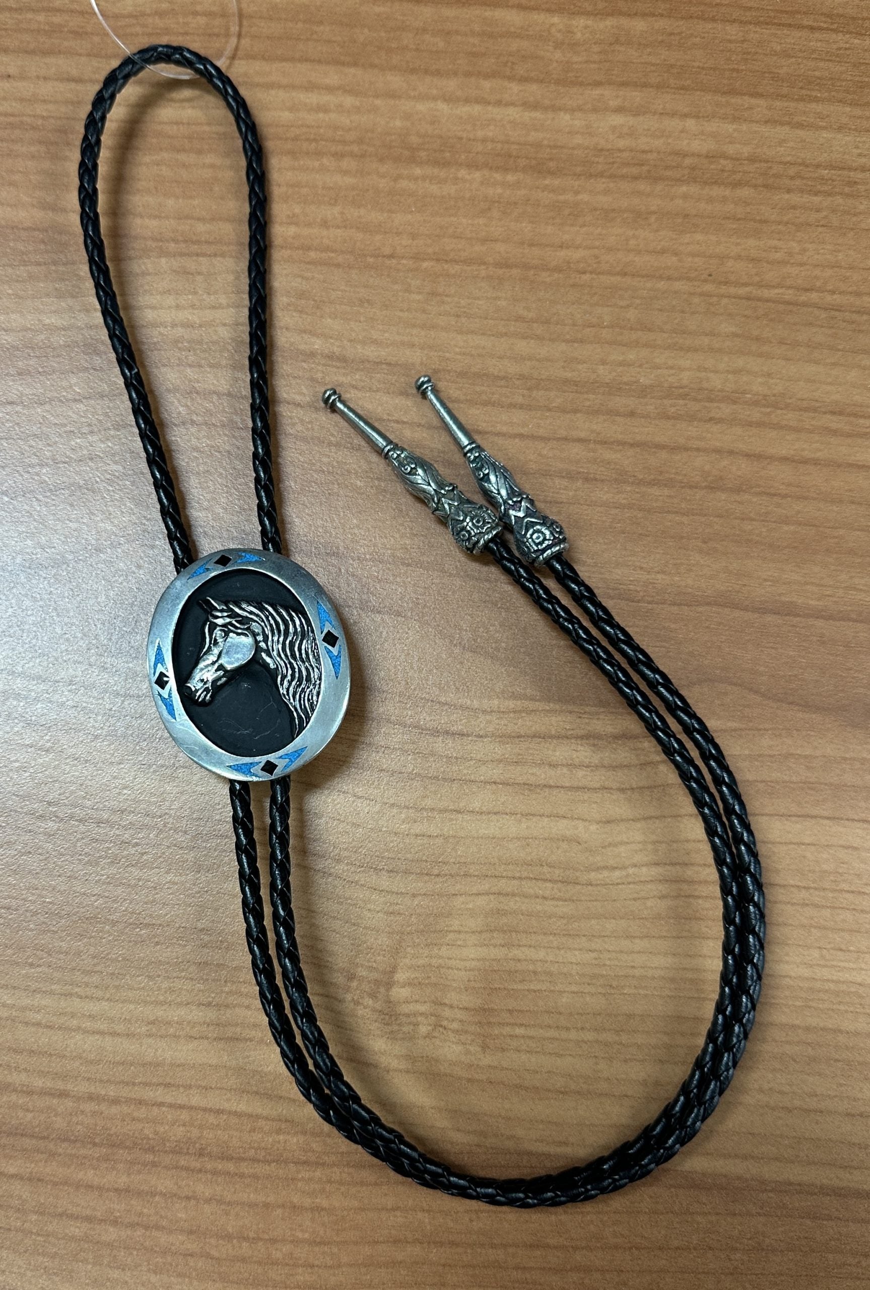 Bolo Tie Horsehead with Turquoise