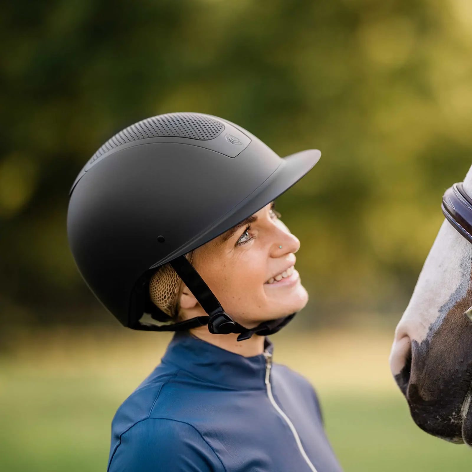 Equinavia Crown MIPS Helmet