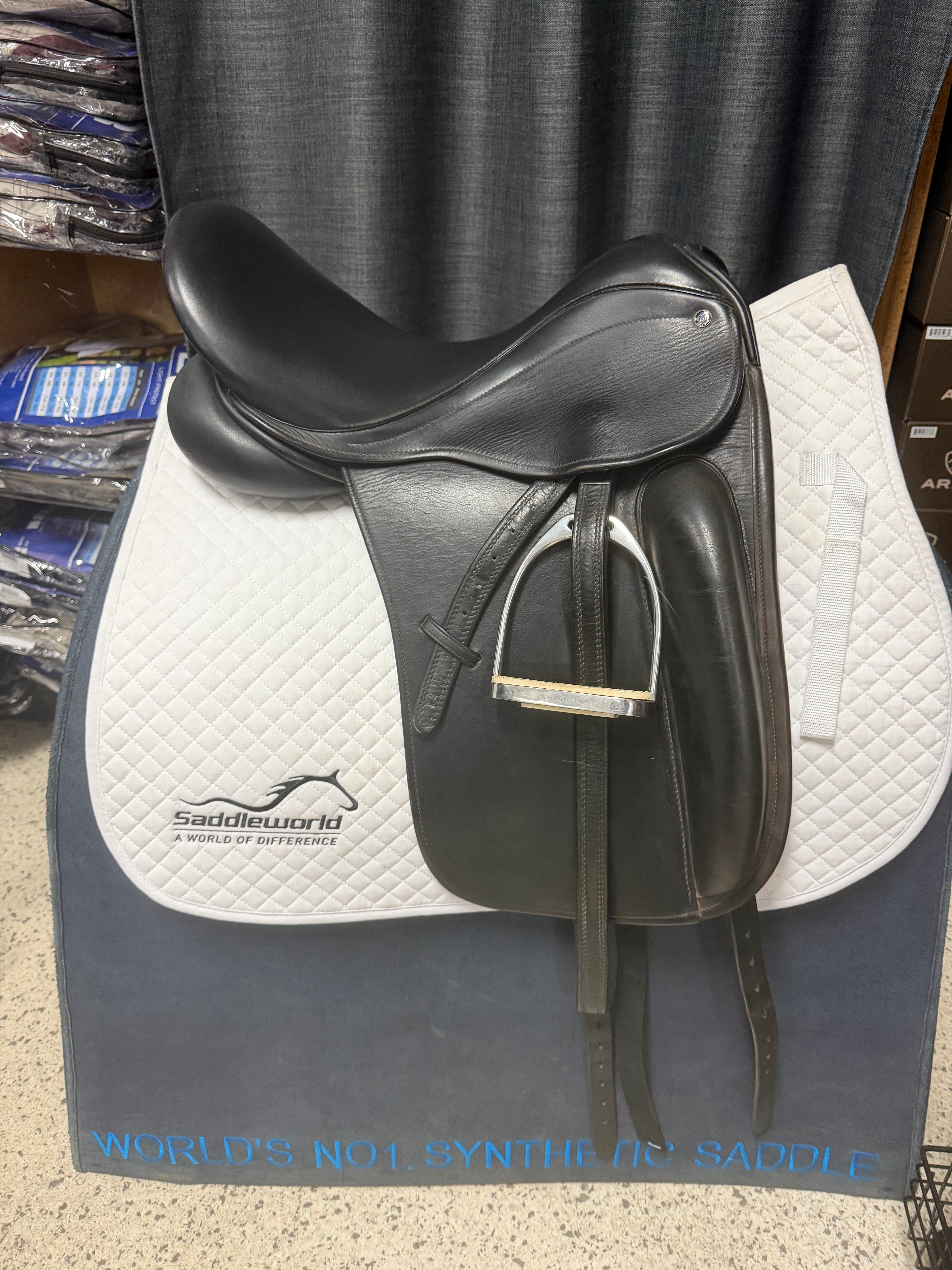 Pre-loved County Perfection