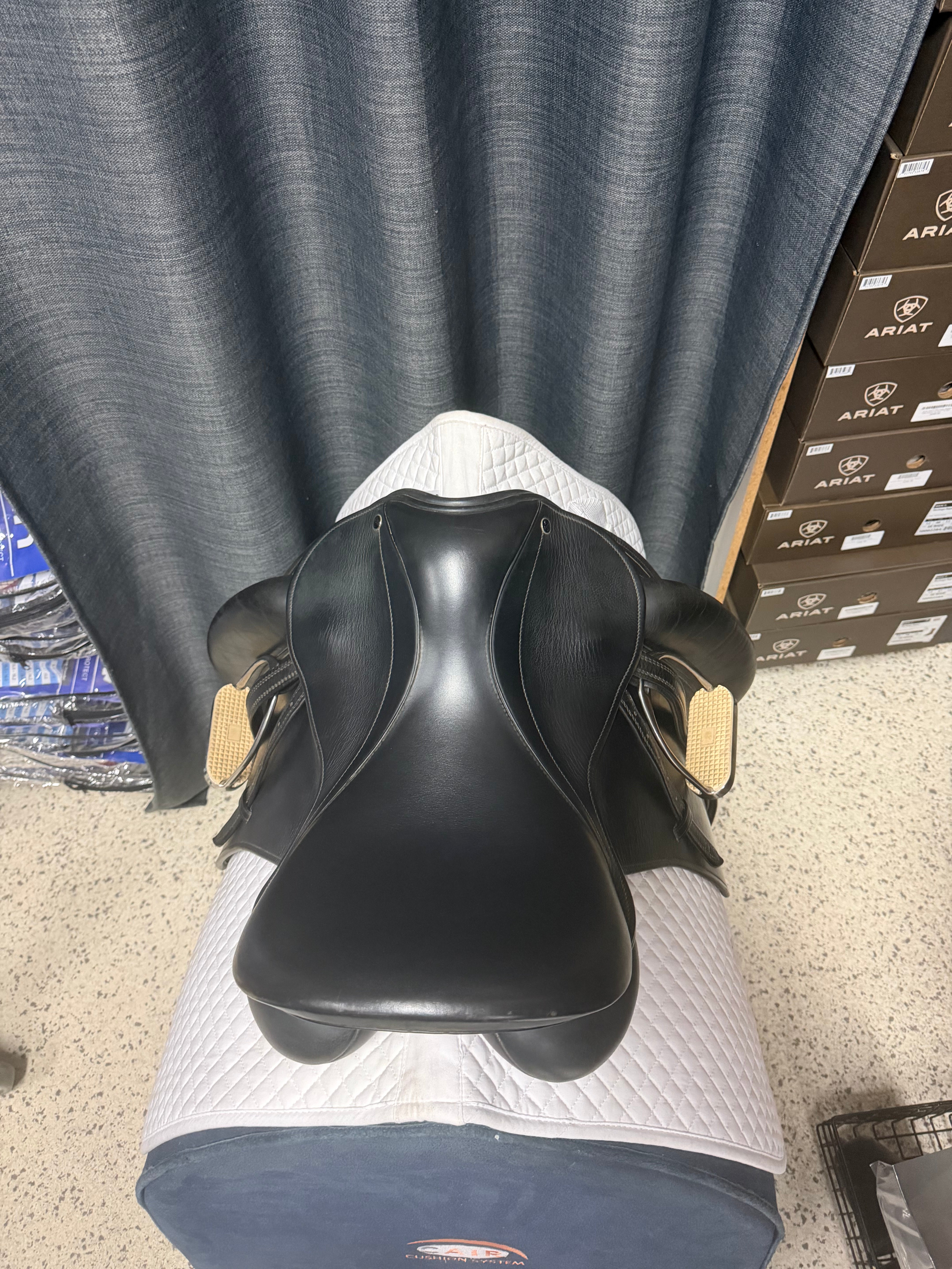Pre-loved County Perfection