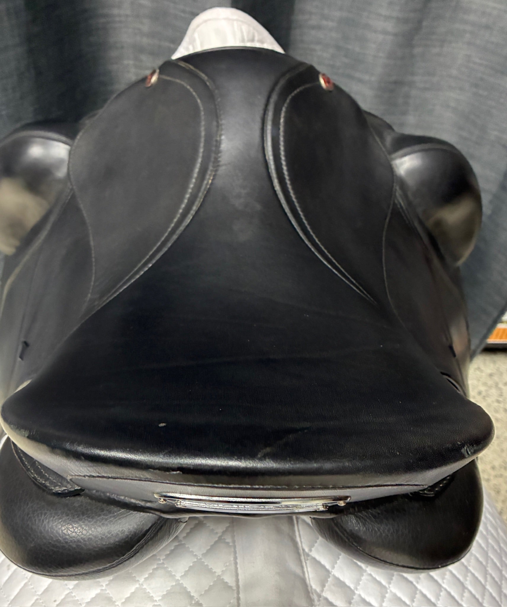 Pre-Loved Kieffer Rotterdam Dressage Saddle