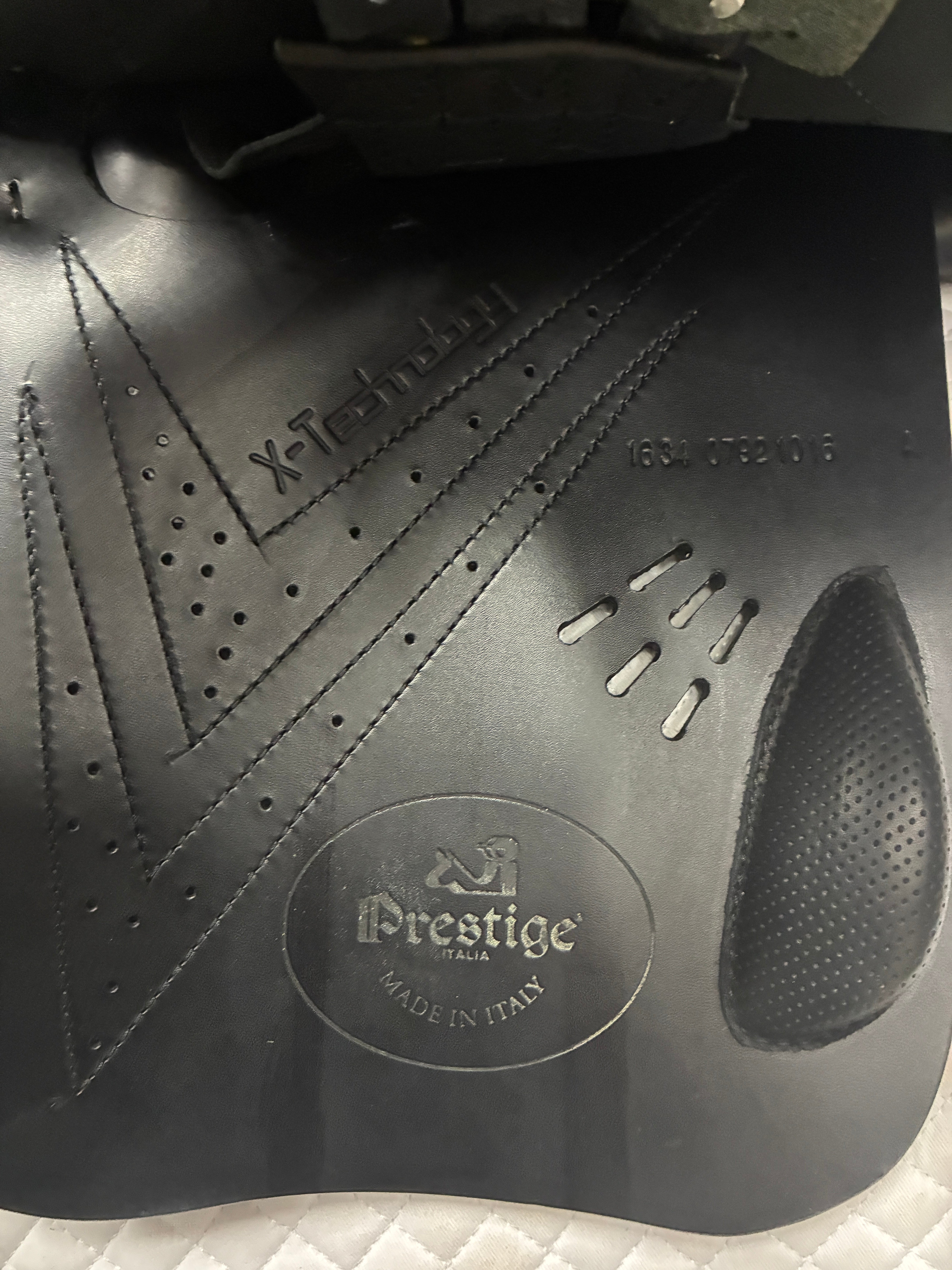 Pre-Loved Prestige X-Breath Jump