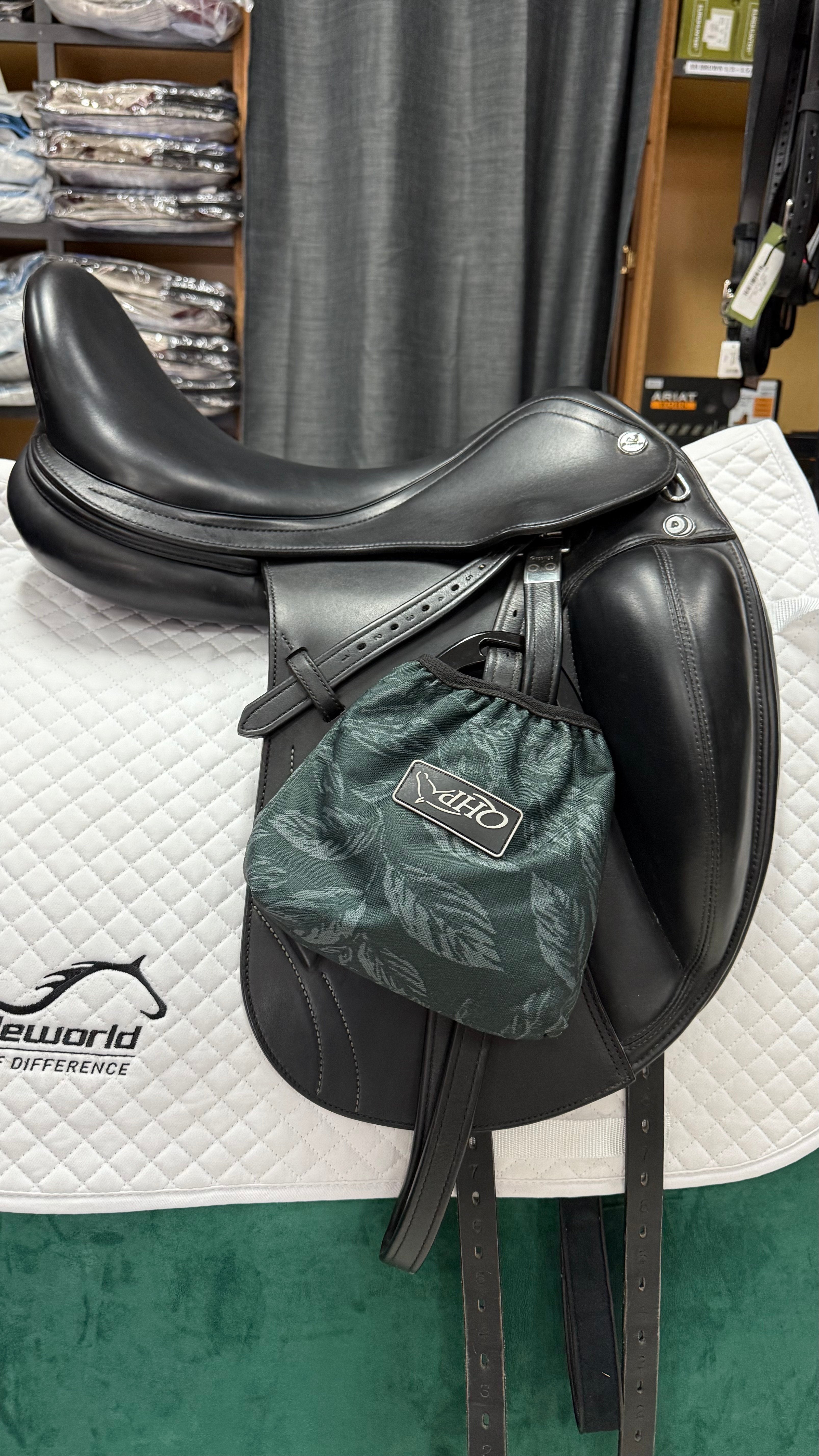 Pre-loved Prestige Philosophy K Lux MW