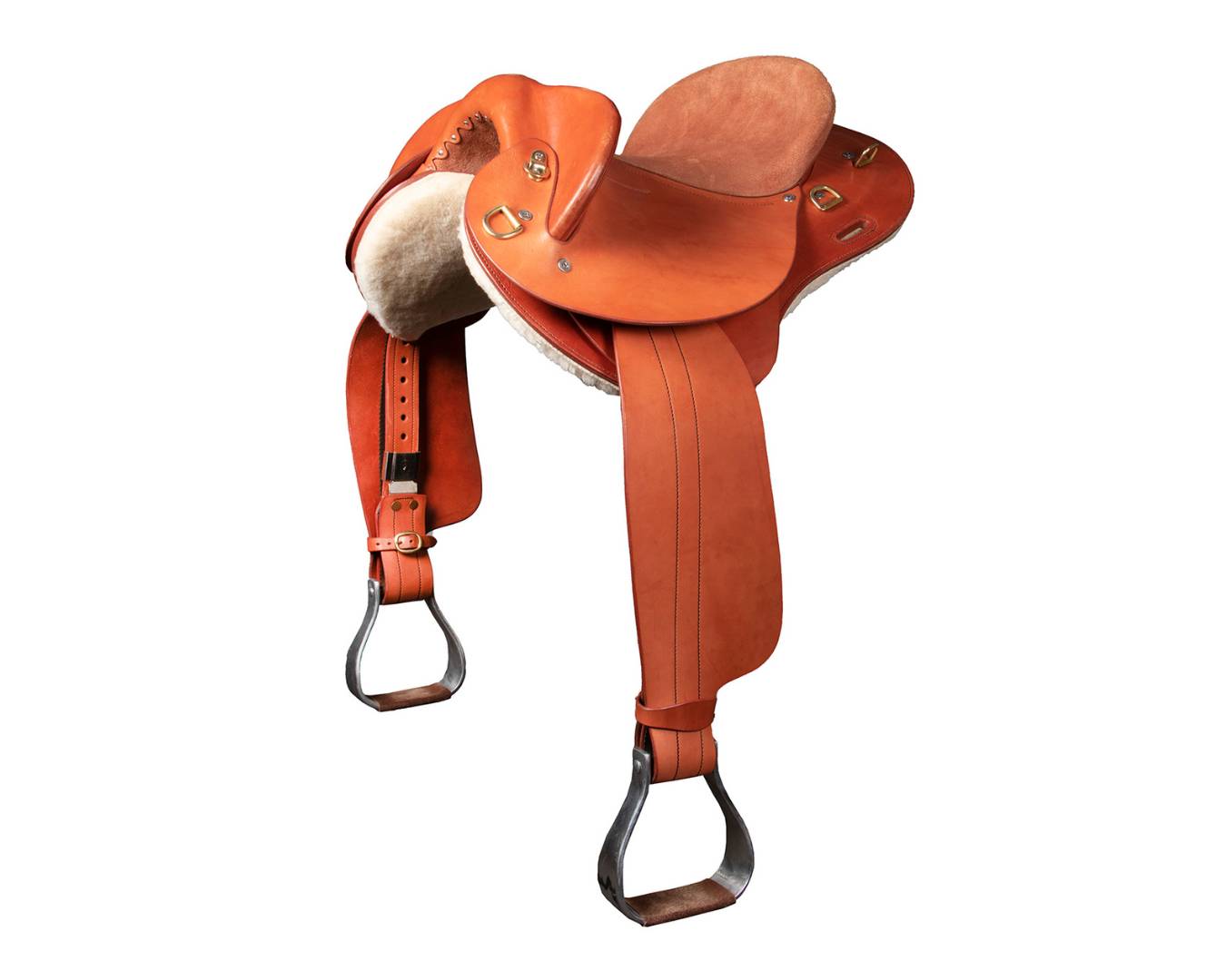 https://cdn.shopify.com/s/files/1/0550/4503/0057/products/SAD5400FortWorthSwingingFenderSaddleAdjustableGullet1.jpg?v=1671591340